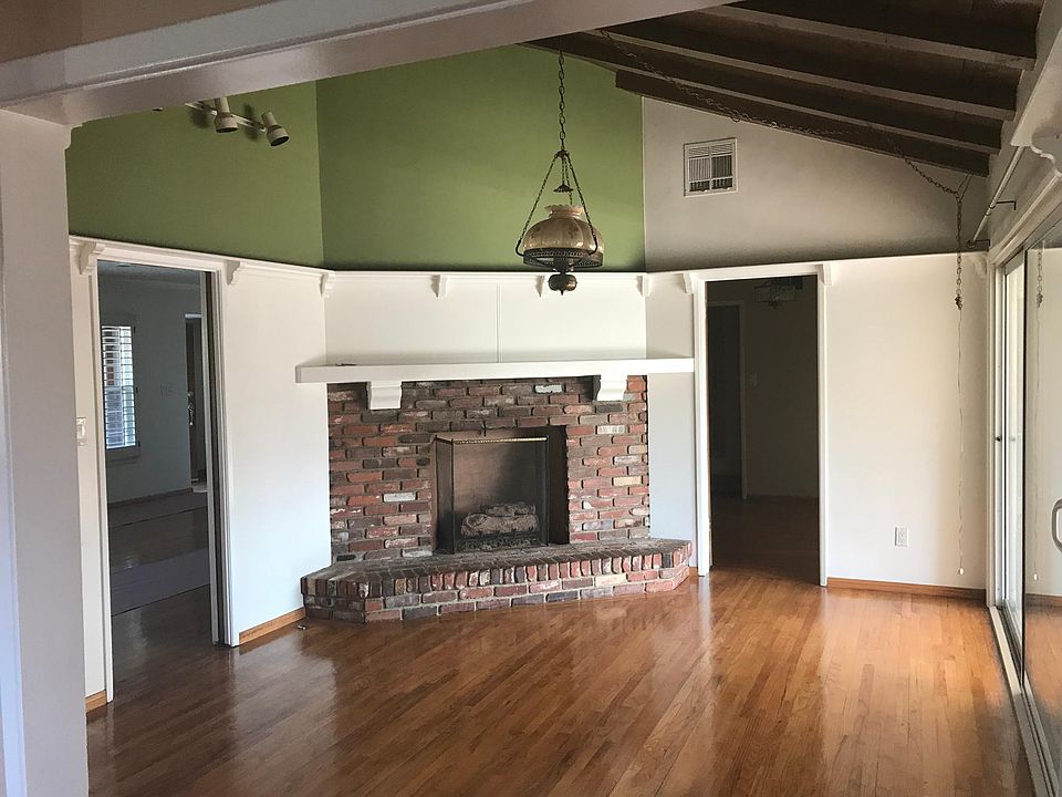 1st image of 9231 Petit Ave