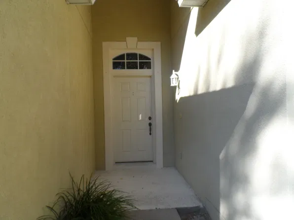 234 W Tarrington Dr, Deland, FL 32724