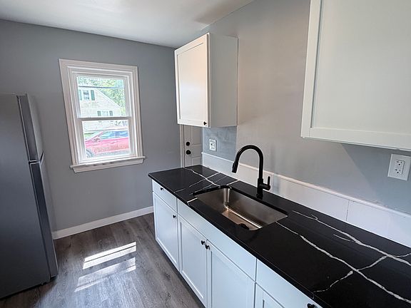 5th image of 1311 Johnson St SE