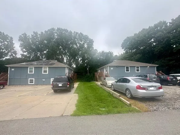 1100 N 4th St, Lansing, KS 66043