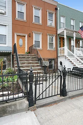 Sold by Corcoran | media 29