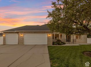 9422 S Spring Willow Cir, South Jordan, UT 84095