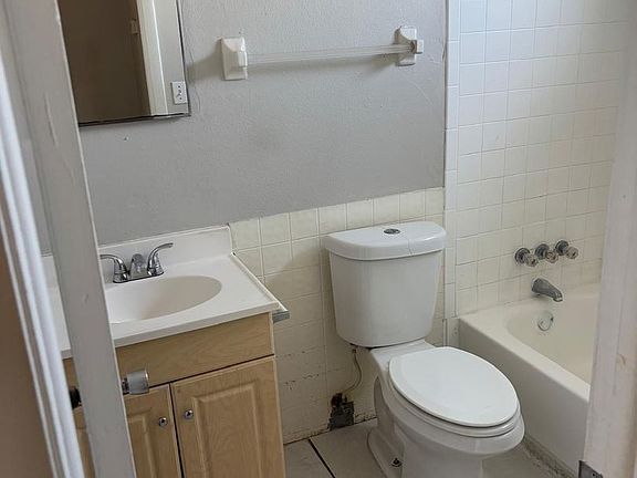 5th image of 1942 Passaic Ave APT 4