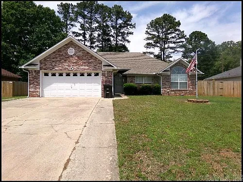 1024 Colonial Dr Photo 1