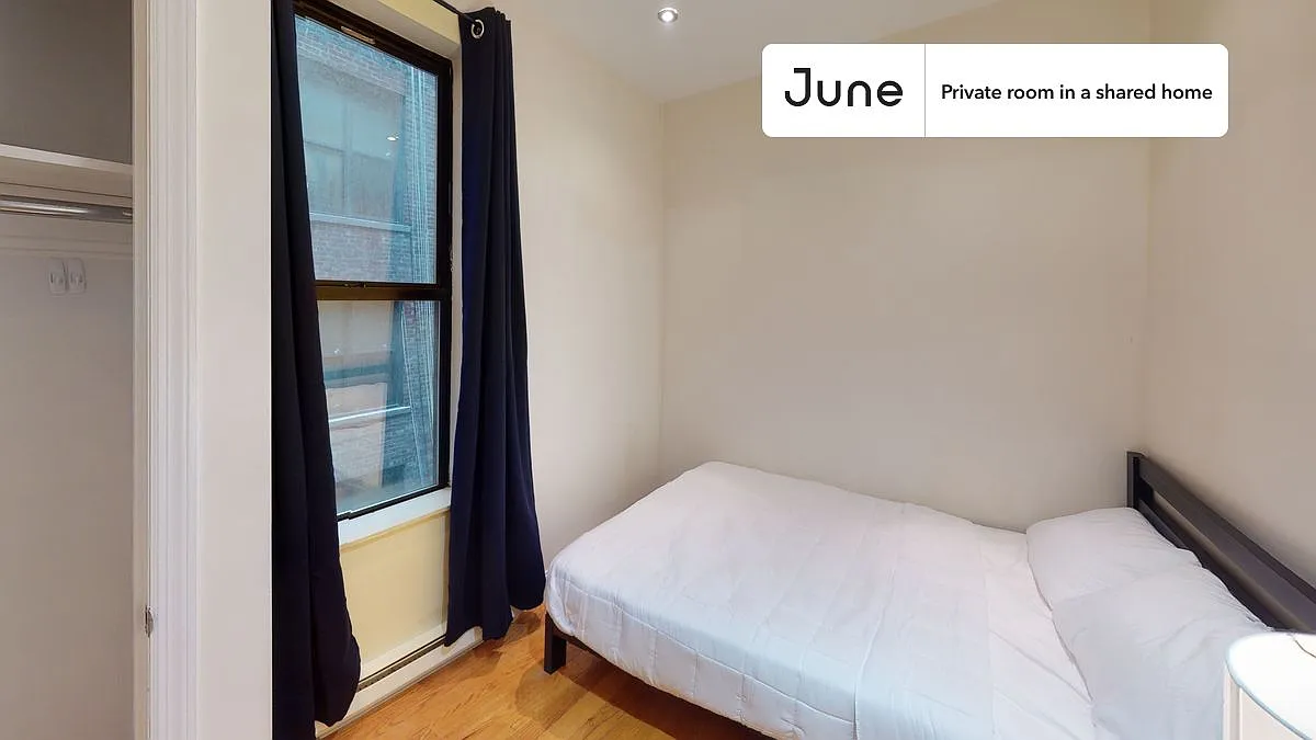 Full bedroom in 4 bed/1 bath home in Upper West Side #791 D — Photo 1