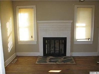 2nd image of 2939 N Oxford St