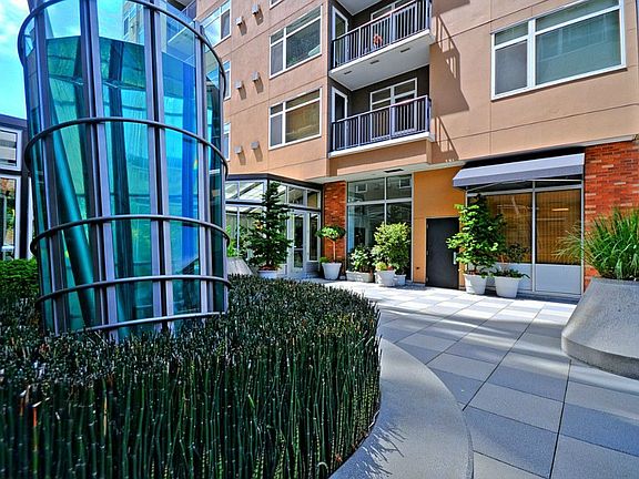 2nd image of 2801 1st Ave APT 907