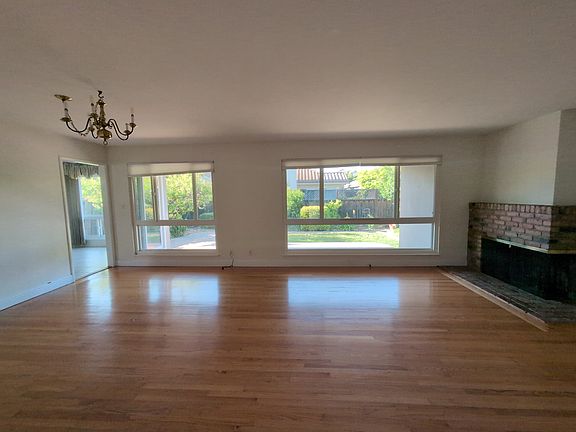 2nd image of 1185 Kent Ave