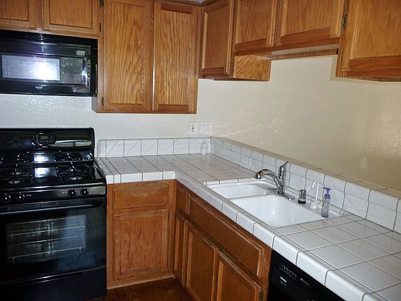 5th image of 609 San Miguel Ct