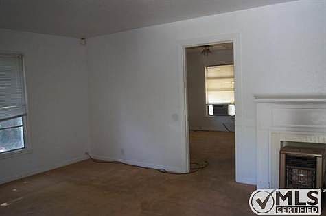 2nd image of 226 Hamilton St