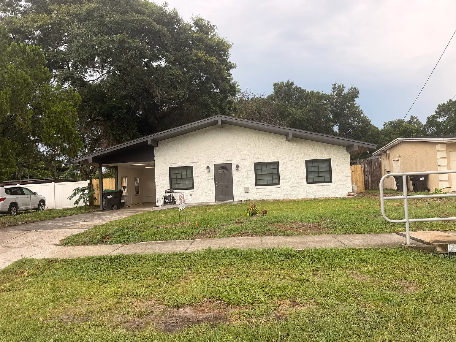 3 bed, 1375 sqft, $2,200 — Photo 1