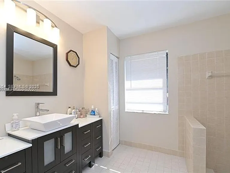 9612 SW 117th Ave #0 — Photo 12