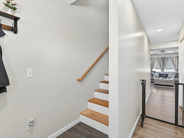 117 21st St — Photo 11