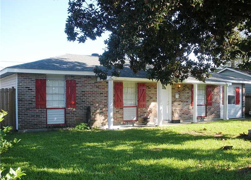 1st image of 1112 Carrollwood Dr