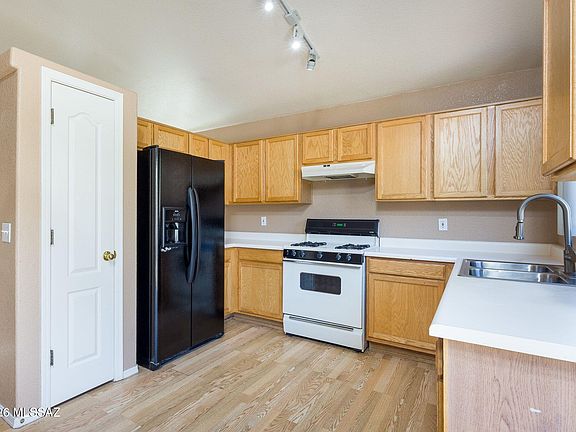 4th image of 4488 W Holly Berry Way
