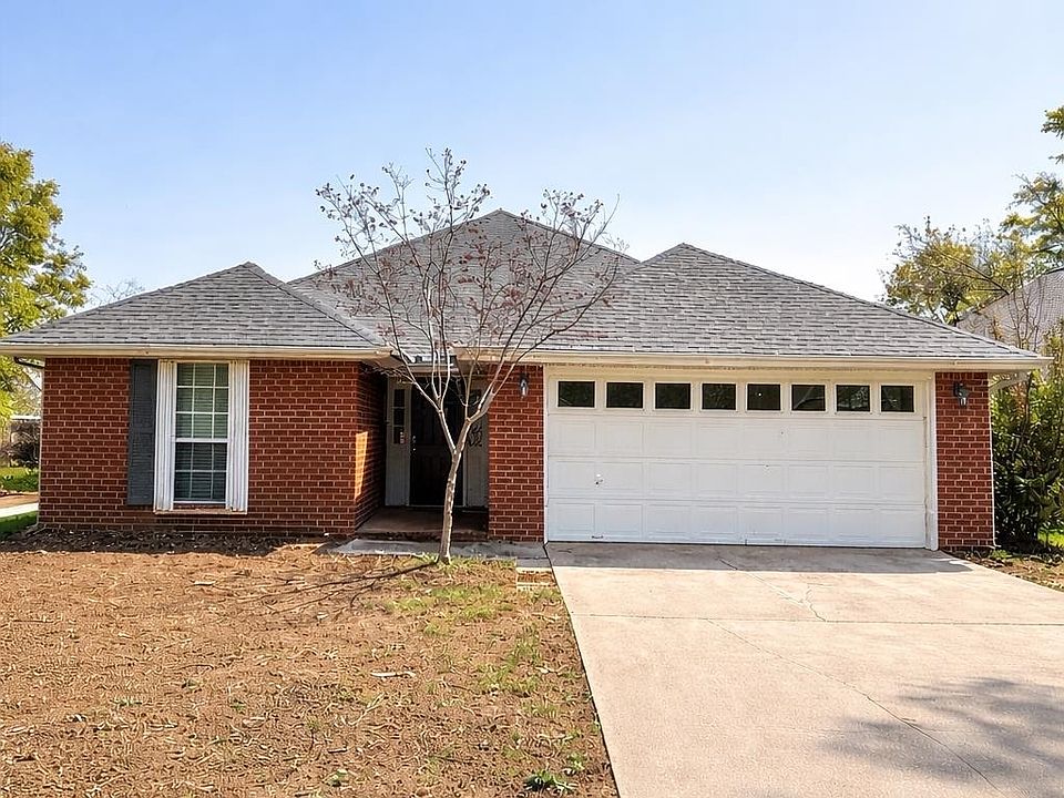 1st image of 108 Davison Loop