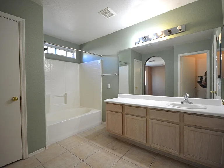 2516 E Jasper Dr — Photo 13