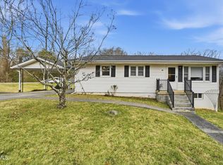 110 Taylor Town Rd, Johnson City, TN 37601