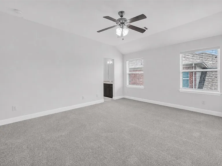 5946 Bradley Ct — Photo 22