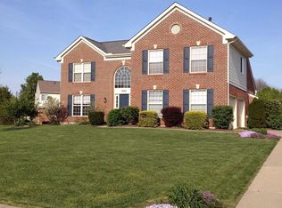 1563 Hunt Club Dr, Milford, OH 45150