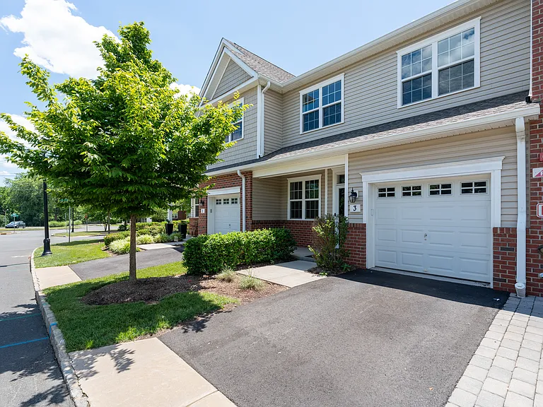 3 Cannon Dr — Photo 2