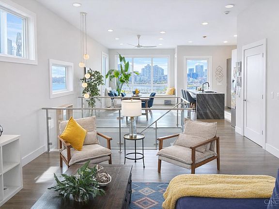 4th image of 436 Boal St