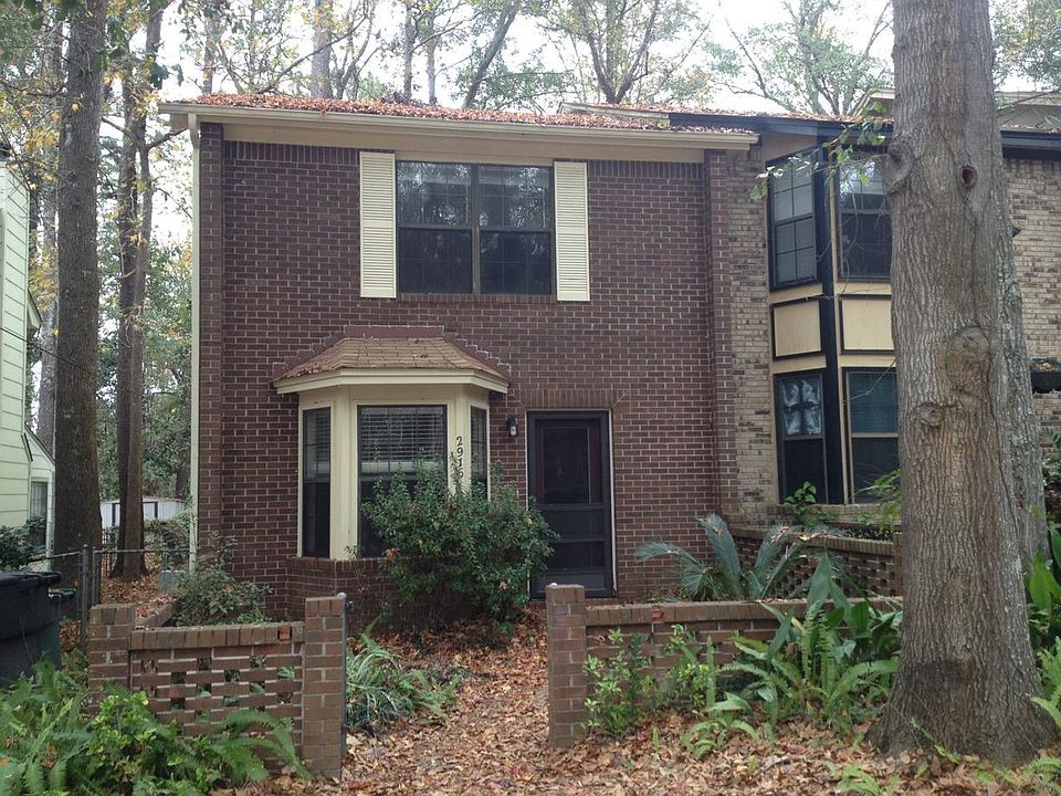 2nd image of 2916 Woodrich Dr