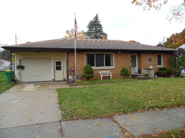 1022 Raymond St, Green Bay, WI 54304