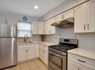 149 Roberta St, Valley Stream, NY 11580