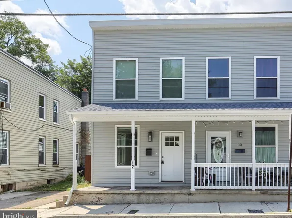 12 S Main St, Marysville, PA 17053