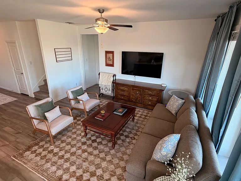 3120 Riddler Way — Photo 4