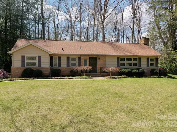 54 Forest Hill Dr, Canton, NC 28716