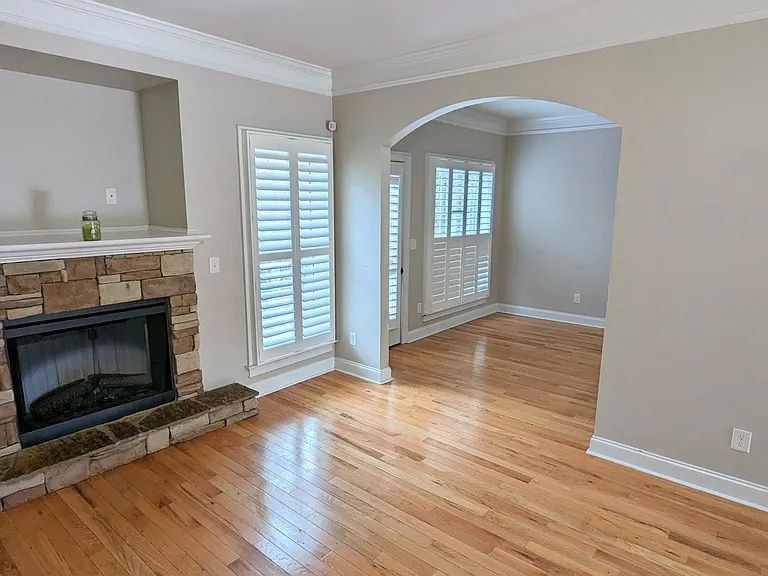 9512 Berwick Ct — Photo 5