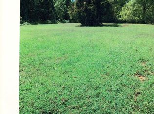 4 Hales Point Rd, Farnham, VA 22460