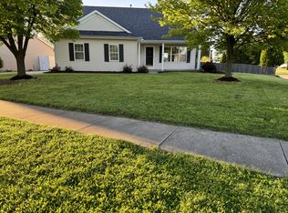 3308 Summerview Ln, Bloomington, IL