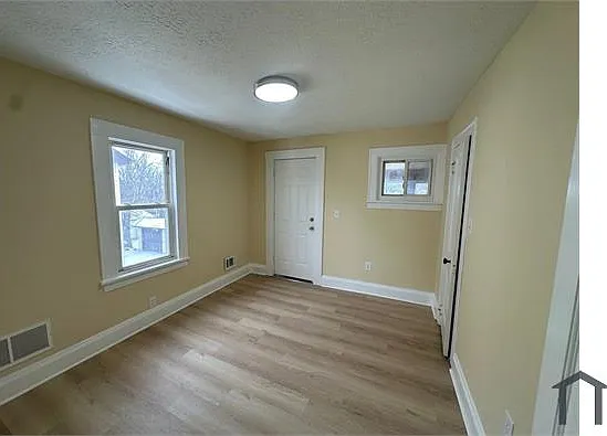 3 bed, 1248 sqft, $1,750 — Photo 4