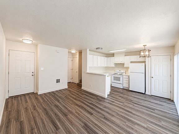 3rd image of 2835-2839 N 14th Pl #2835