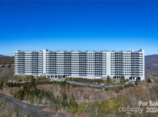 303 Sugar Top Dr UNIT 2705, Sugar Mountain, NC 28604