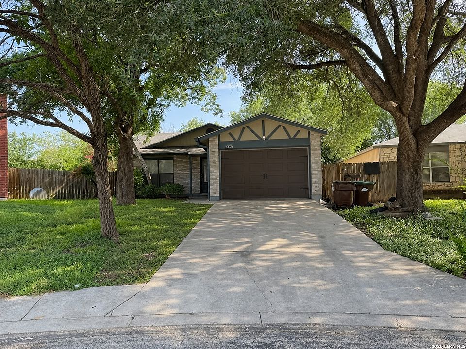 1st image of 6807 MISTY FIELD DR