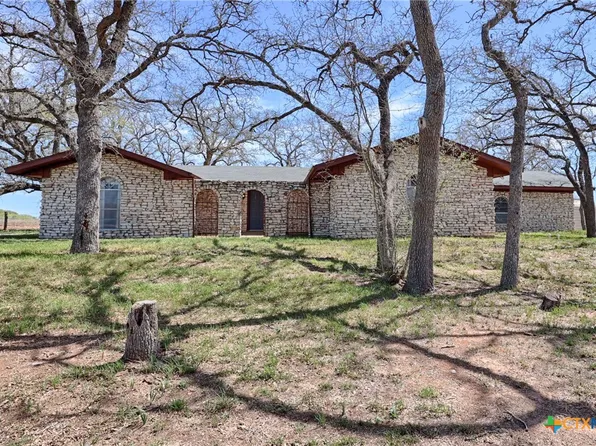 395 State Highway 304, Gonzales, TX 78629
