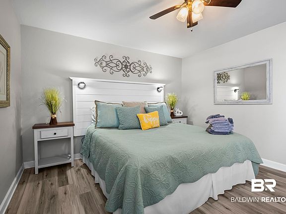 5th image of 511 E Beach Blvd APT 405