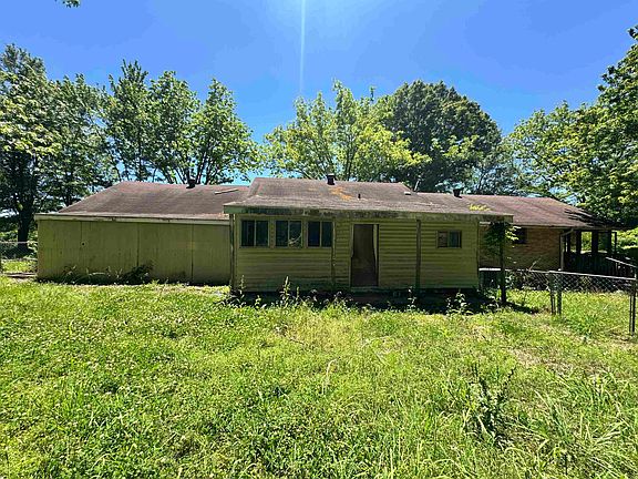 3rd image of 4712 Drummonds Rd