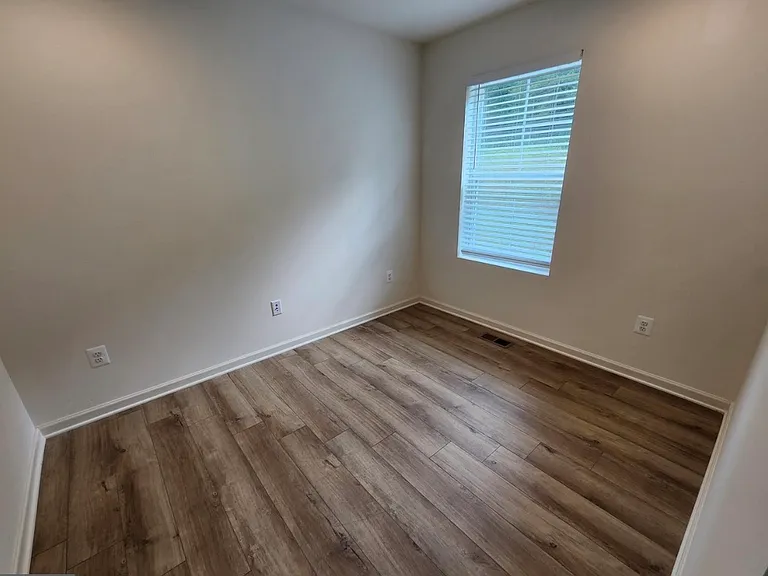 62 Belmont Pl — Photo 7