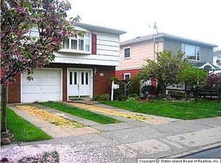 230 Barclay Ave, Staten Island, NY 10312