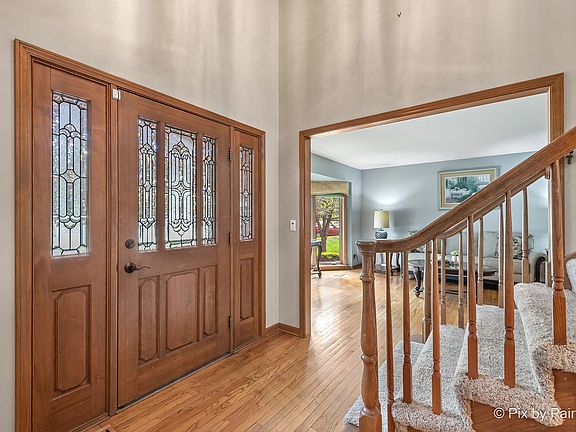 3rd image of 14 Hampton Ct