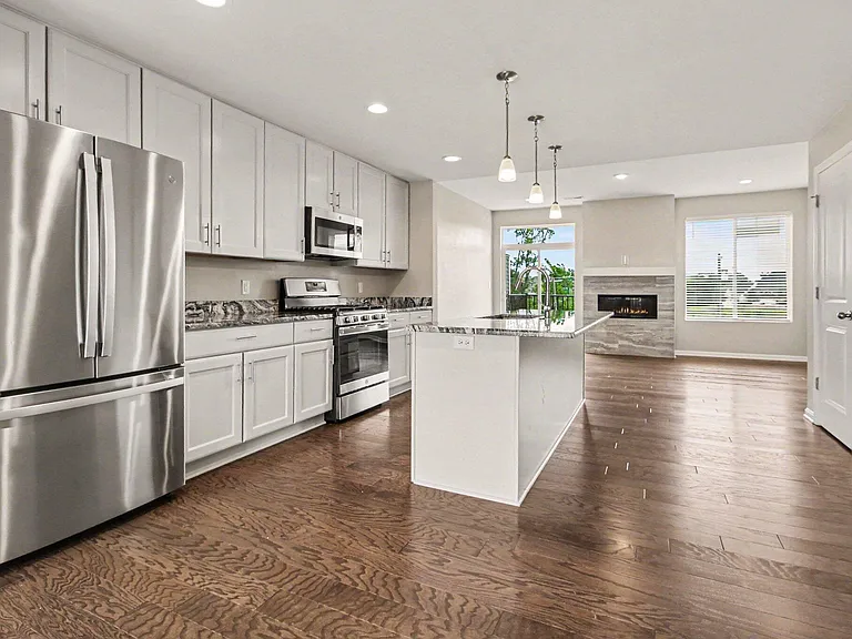 2717 Bristol Ridge Dr — Photo 5