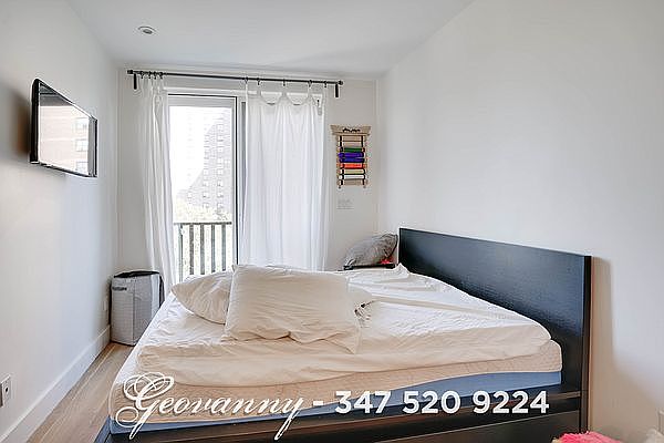 1st image of 920 Myrtle Ave #6B