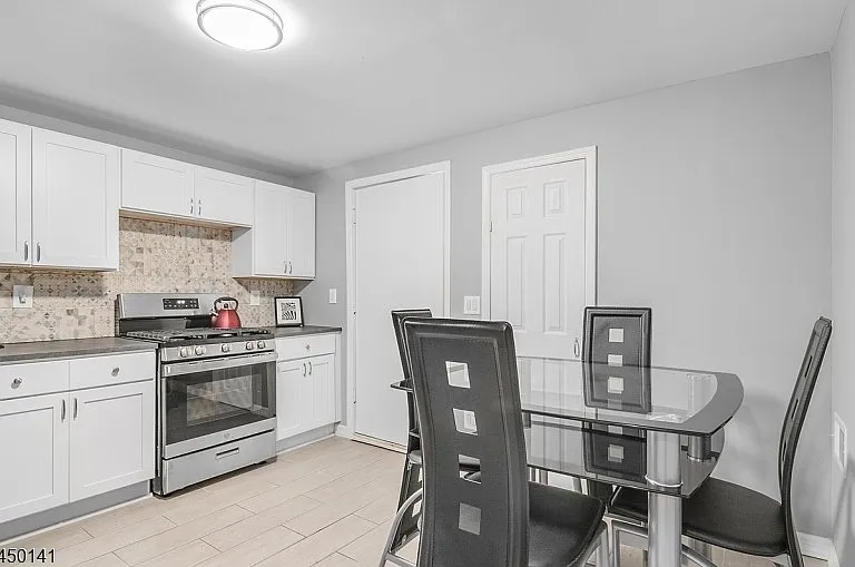 307 Jefferson Ave — Photo 18