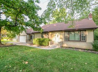 118 Lock Dr, Ballwin, MO 63011