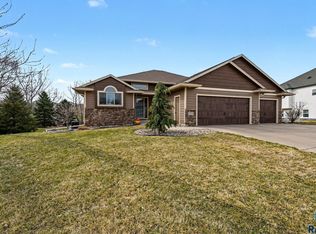 1709 W Ashton Trl, Brandon, SD 57005